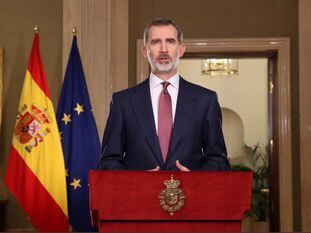 El Rey Felipe VI se dirige a la nación en un mensaje televisado, por la crisis del coronavirus, en el palacio de La Zarzuela el 18 de marzo de 2020.