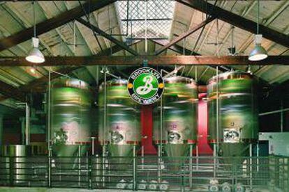 Tanques de la fábrica de cerveza Brooklyn Brewery, en Williamsburg.