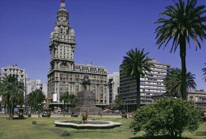 El Palacio Salvo de Montevideo.