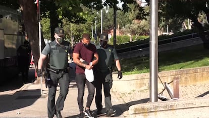 El acusado conocido como 'El Nene', a su llegada a la Audiencia Provincial, donde se le juzga por homicidio,