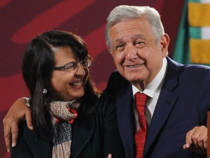 López Obrador con Álvarez-Buylla, directora del CONAHCYT.