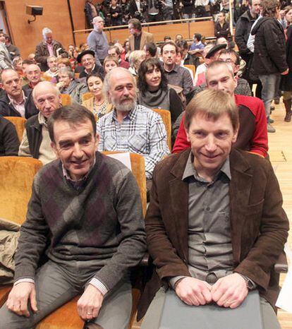 Iñigo Iruin y Rufi Etxeberria, en febrero en Bilbao, en la presentación de los estatutos de Sortu.