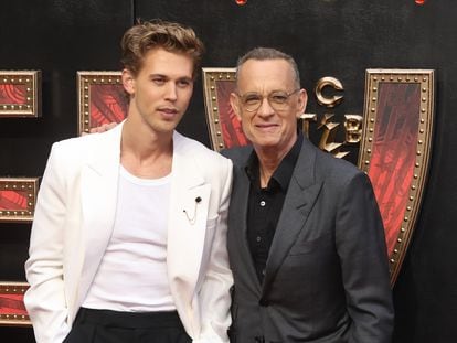 Austin Butler y Tom Hanks (a la derecha), en la proyección de 'Elvis' el 31 de mayo de 2022 en Londres.