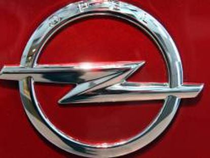 Opel suspende cinco turnos de producción por un problema grave de suministro