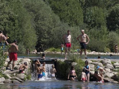 Zona de piscinas naturales de Las Presillas, en Rascafr&iacute;a.