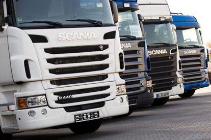 Camiones de Scania, en un concesionario de Berl&iacute;n.