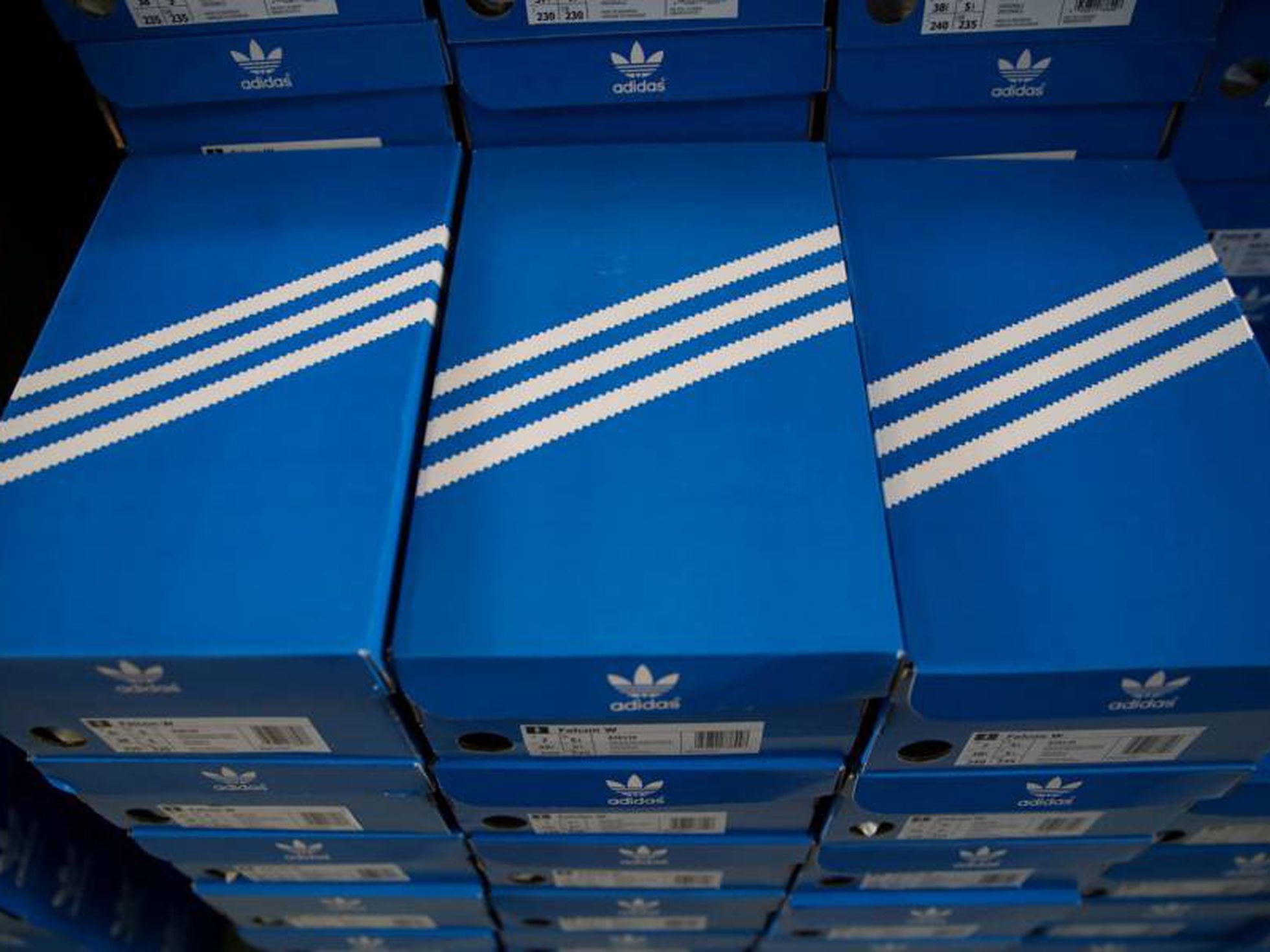 larga de Adidas las tres rayas | Economía | EL PAÍS