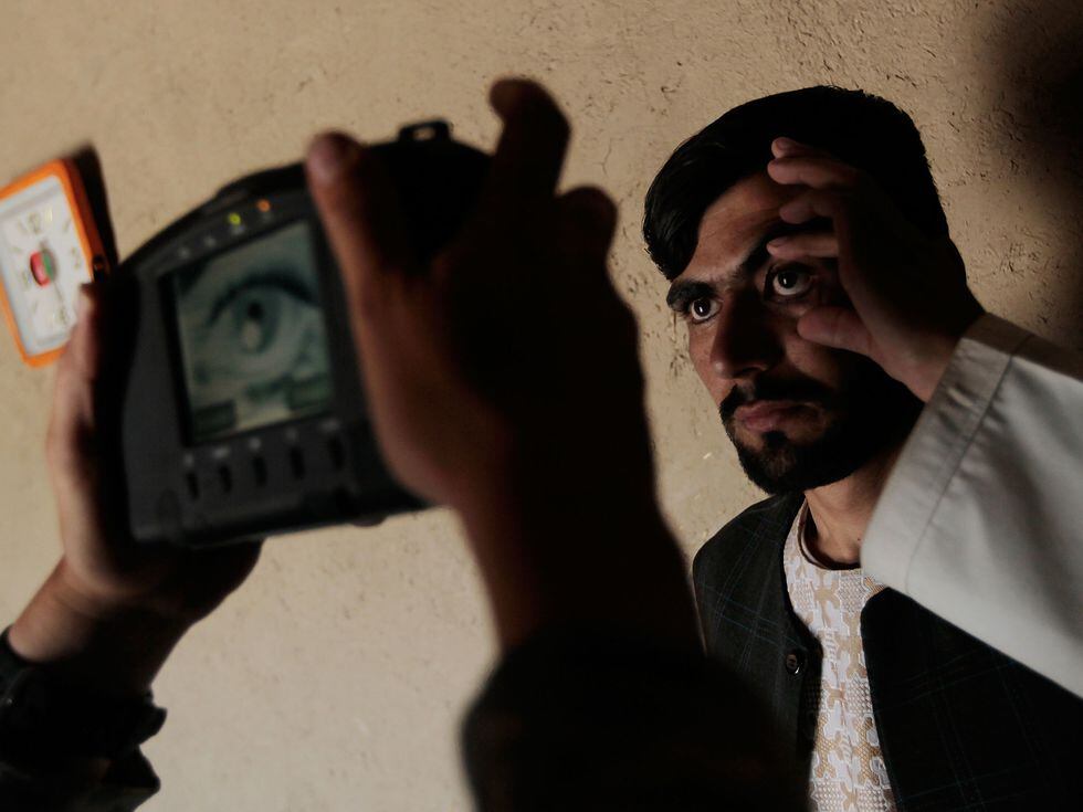 datos biometricos recopilados en afganistan