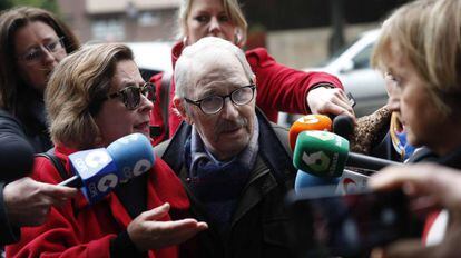 El ex secretario general del SOMA-UGT, Jos&eacute; &Aacute;ngel Fern&aacute;ndez Villa, en el juzgado de Oviedo. 