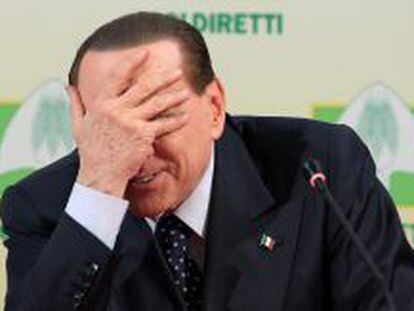 El ex primer ministro italiano Silvio Berlusconi, durante un acto de campa&ntilde;a electoral en Roma el pasado mes de febrero. 