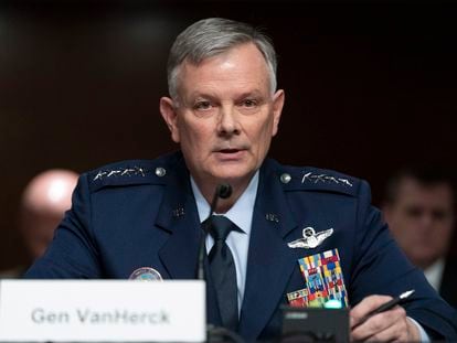 El general Glen VanHerck, jefe del Comando Norte de EE UU, en su comparecencia este jueves ante un comité del Senado.
