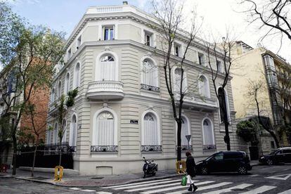 Palacete del duque de Plasencia, en la calle Monte Esquinza de Madrid, que albergar&aacute; la Fundaci&oacute;n Norman Foster.