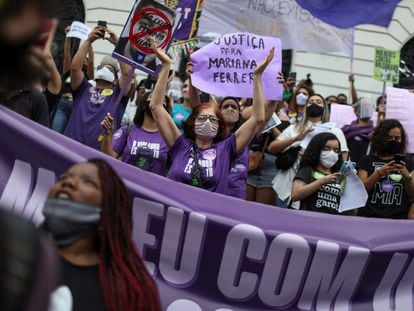 Una protesta feminista en las calles de Río de Janeiro en contra de la violencia machista.