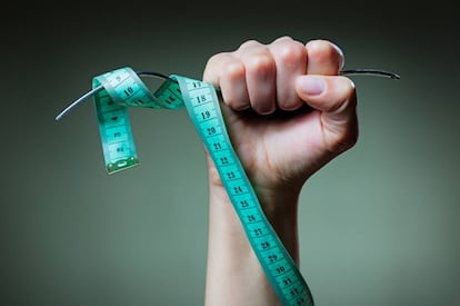 "Se trata de aprender a comer y de incorporar estos hábitos a nuestro día a día y no solo en momentos puntuales en los que queremos seguir una dieta determinada", dice el especialista.