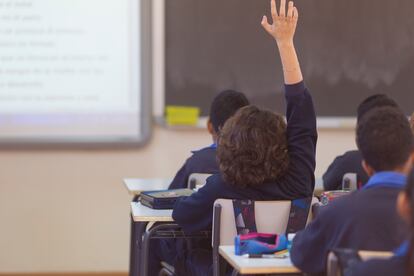 Niños en un aula.