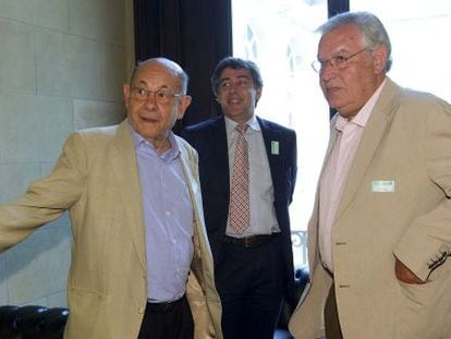Felix Millet, a la izquierda, y Jordi Montull, durante la comisi&oacute;n del Parlament que investig&oacute; las irregularidades en la gesti&oacute;n del Palau
