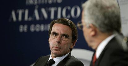 El expresidente del Gobierno Jos&eacute; Mar&iacute;a Aznar, en un encuentro con expresidentes de Colombia.EFE/Emilio Naranjo