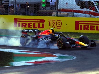 El coche de Checo Pérez, durante el Gran Premio de Italia, este domingo.