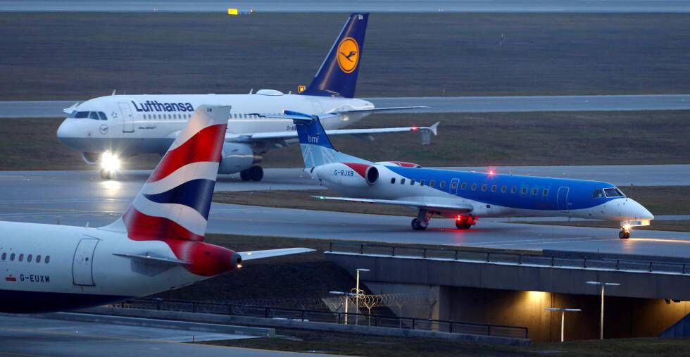 Activistas climáticos paralizan temporalmente el aeropuerto de Múnich