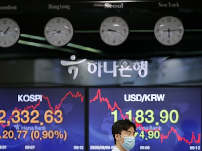 Imagen de la Bolsa de Seúl en agosto de 2020.
