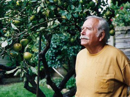 Vicente Soto, en su casa de Londres. 