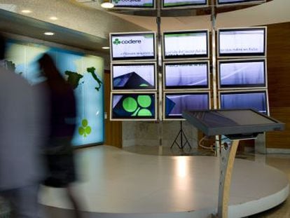 Pantalla de seguimiento de Codere en su sede central de Madrid. 