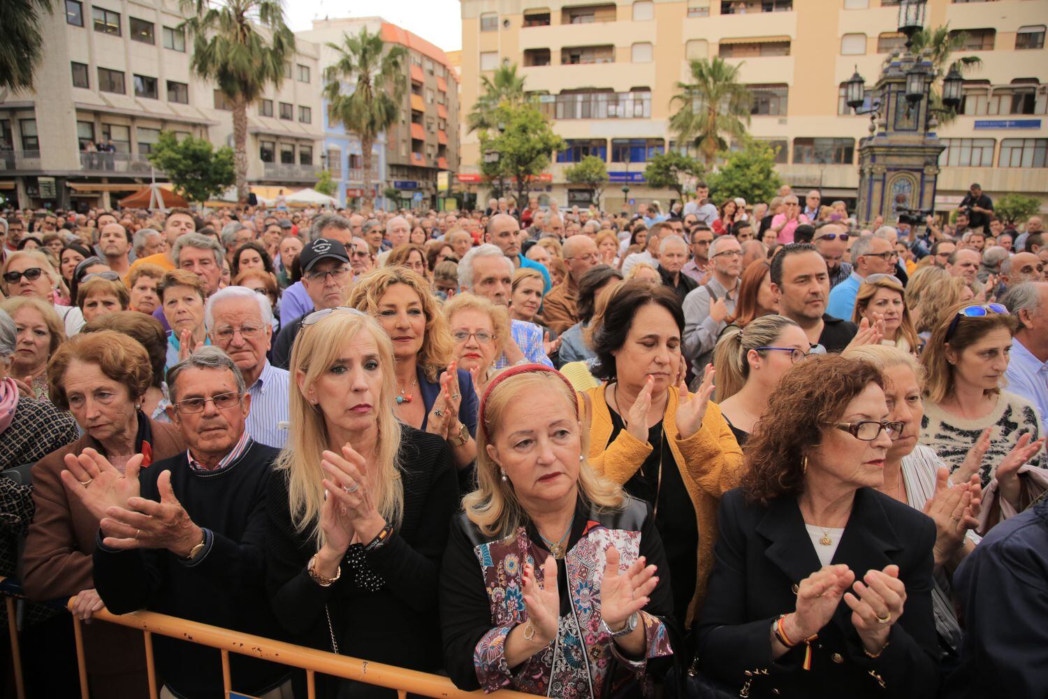 Concentración en Algeciras para pedir «más compromiso» en la lucha contra el narcotráfico en el Campo de Gibraltar.  