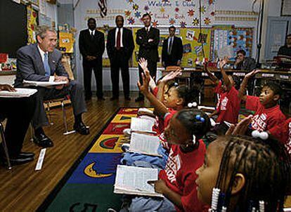 El presidente Bush, durante una visita a un colegio de Milwaukee, en el Estado de Wisconsin.