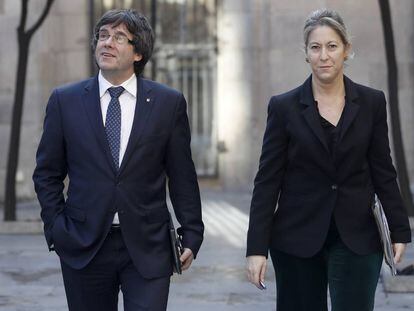 El presidente Carles Puigdemont y la consejera Neus Munté.
