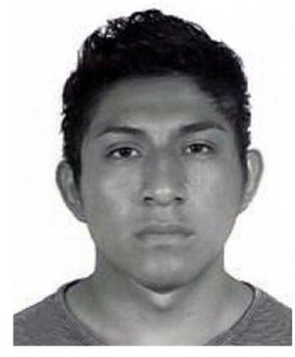 Alexander Mora, de 19 años, uno de los 43 desaparecidos y el único identificado en los restos de un basurero.
