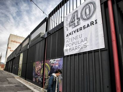 Portal del Ateneu Popular 9 Barris, creado en 1977, y administrado por la asociación Bidó de Nou Barris.