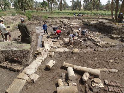 Excavaciones en Sharuna del templo de Ptolomeo I.