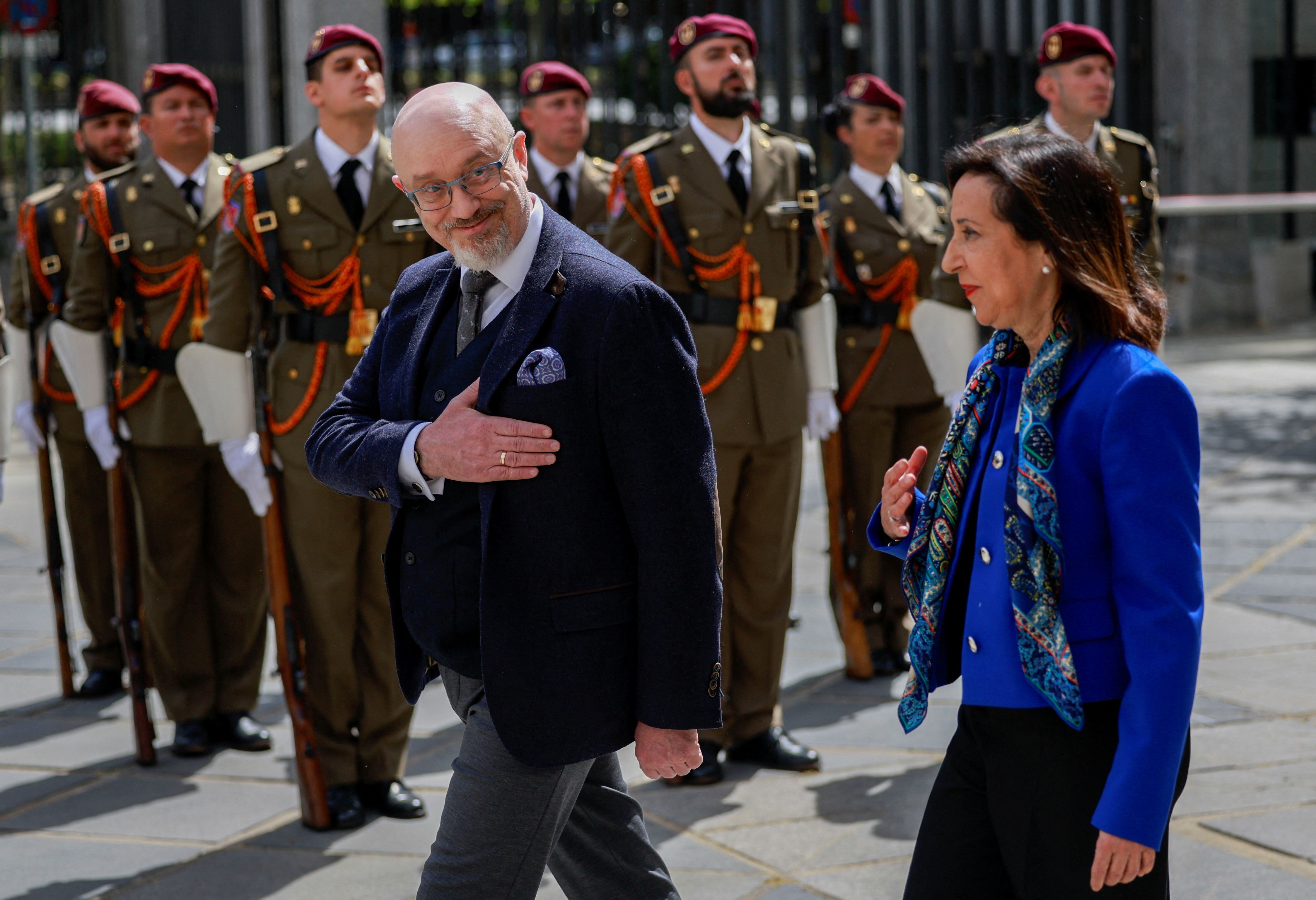 El ministro de Defensa de Ucrania, Reznikov, se reúne con su homólogo español, Robles, en Madrid
