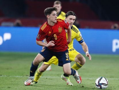 Partido entre las selecciones de España y Suecia, clasificatorio para el Mundial de Qatar, celebrado en el estadio de La Cartuja de Sevilla en 2021.