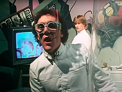 Trevor Horn en 'Video Killed the Radio Star, de The Buggles.