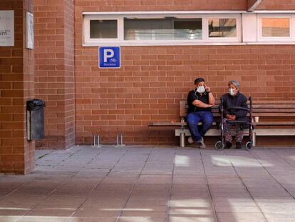 Entrada del Hospital de Igualada, una localidad de Barcelona. 