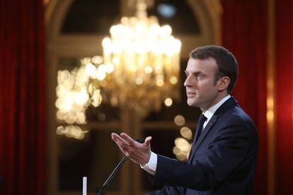 El president francès, Emmanuel Macron, en el seu discurs de Cap d'Any als mitjans, dimecres a París.