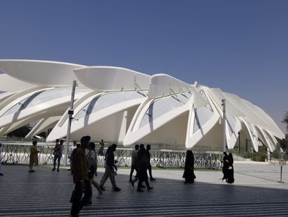 Il Padiglione degli Emirati Arabi Uniti, progettato da Santiago Calatrava.