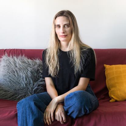 La escritora Tamara Tenenbaum, en su casa en Buenos Aires.