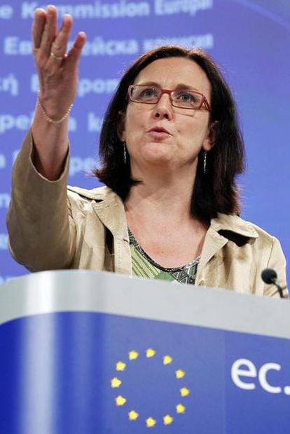 La comisaria europea de Interior, Cecilia Malmström, presenta la propuesta sobre control de fronteras interiores.