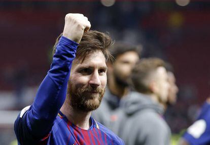 Messi celebra la victòria del Barça a la Copa del Rei, dissabte.