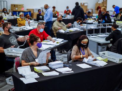 Recuento de votos en Atlanta (Estados Unidos), el pasado jueves.
