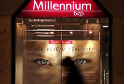 Una oficina de Millennium BCP, la marca bajo la que opera BCP, en Lisboa. 