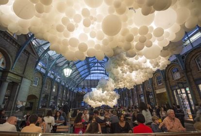 La obra de arte se inauguró el pasado 27 de agosto en el mercado cubierto de Covent Garden, en el centro de Londres, donde permanecerá hasta el 27 de septiembre.