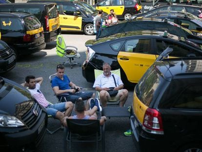 Una protesta de taxistas en Barcelona durante el verano pasado.