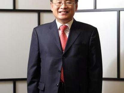 El embajador Park Hee-kwon estudió en España y tiene un hijo madrileño.