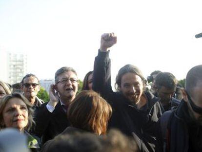El líder de Podemos acompaña al candidato presidencial en su cierre de campaña