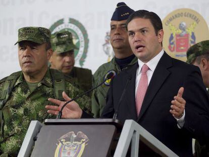 El ministro de Defensa de Colombia, Juan Carlos Pinz&oacute;n, durante la conferencia de prensa en la que describi&oacute; la operaci&oacute;n contra las FARC.