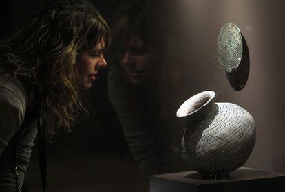 Pieza de cerámica de la región de Zenu datada entre el año 1000 y el 1700 después de Cristo que se utilizaba como colador.