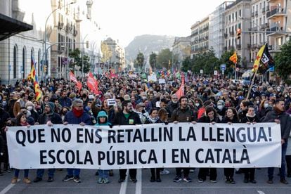 Un momento de la manifestación convocada este sábado en defensa de la enseñanza en catalán.